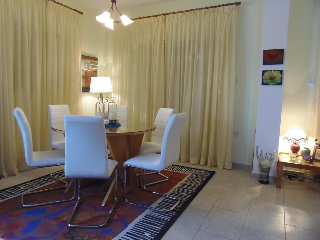 Villa Athina بافوس الغرفة الصورة